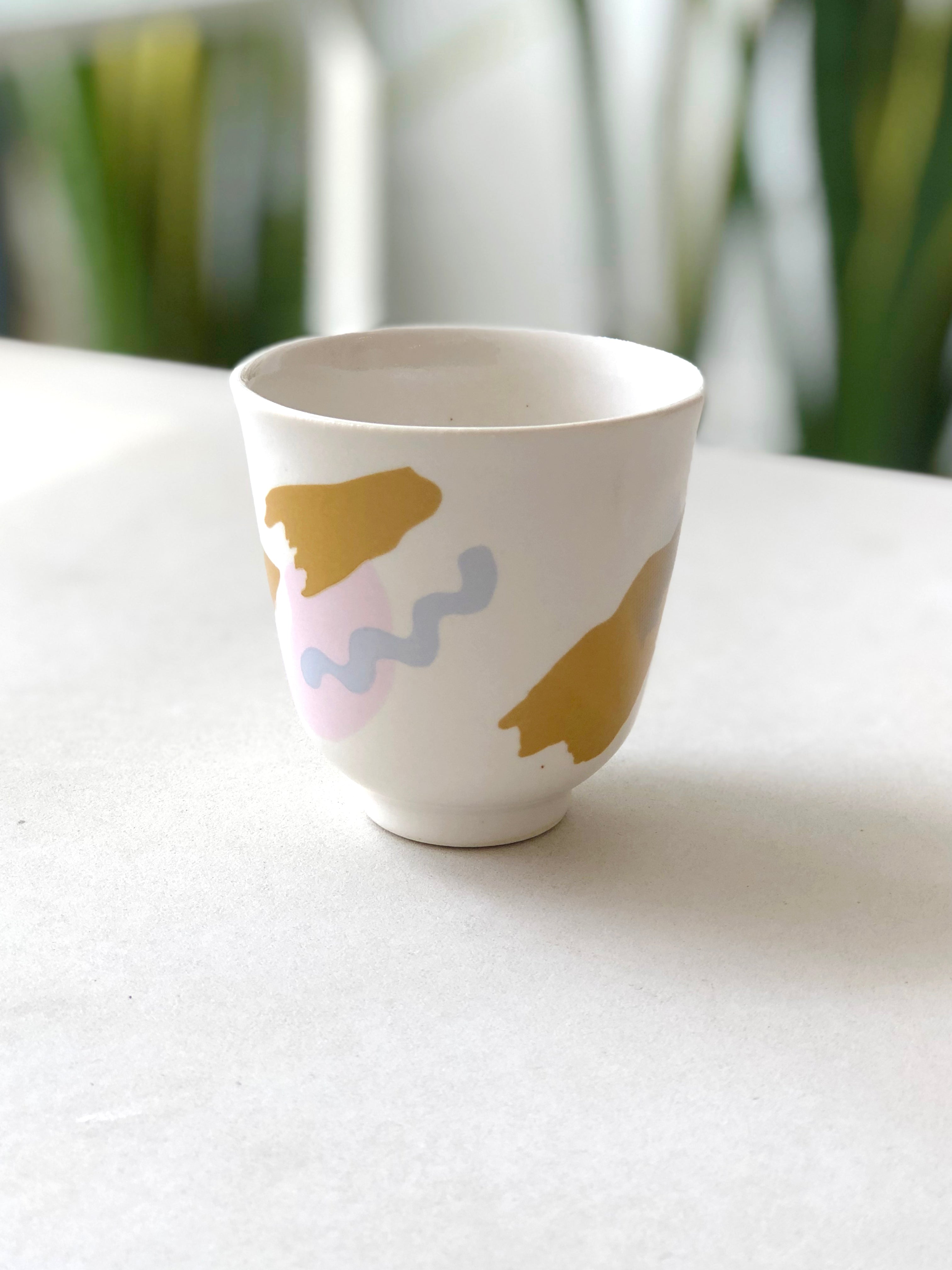 Small cup abstract pattern  - Blue mix